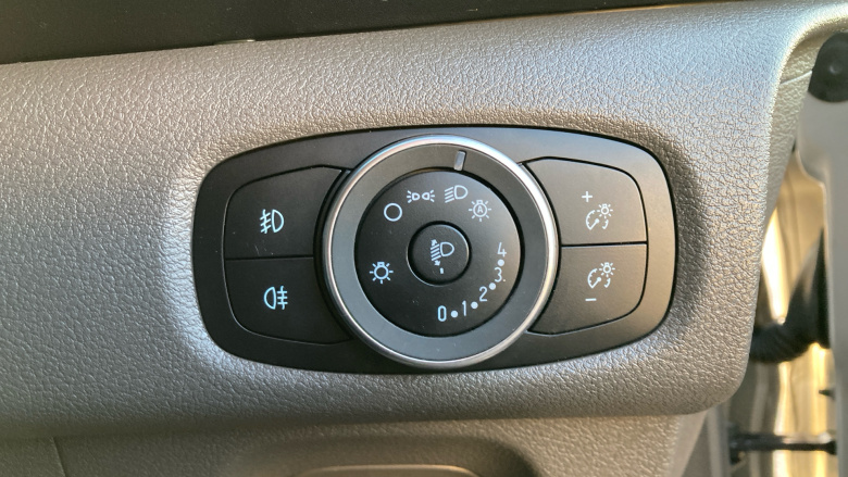 Ford Transit Custom 280 L1 Diesel Fwd 2.0 EcoBlue 130ps Low Roof Limited Van